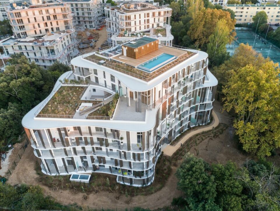 Construction de 350 logements « Art’Chipel », Bâtiments Durables Méditerranéens (BDM), Label E+C- et photovoltaïque