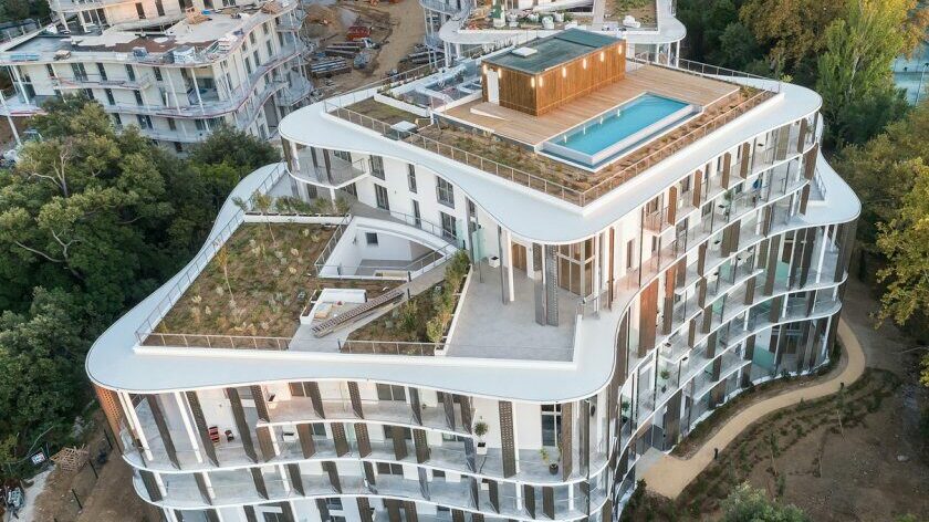 Construction de 350 logements « Art’Chipel », Bâtiments Durables Méditerranéens (BDM), Label E+C- et photovoltaïque